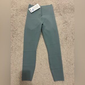 lululemon glow up hr tight 25”
